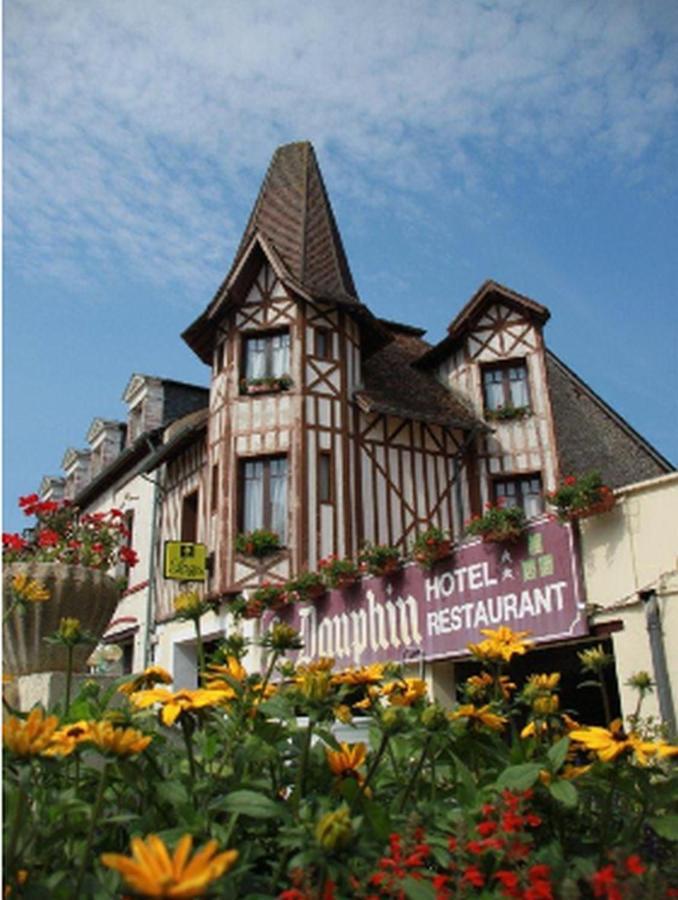 Logis Hotel Et Restaurant Du Dauphin Sées Exterior photo